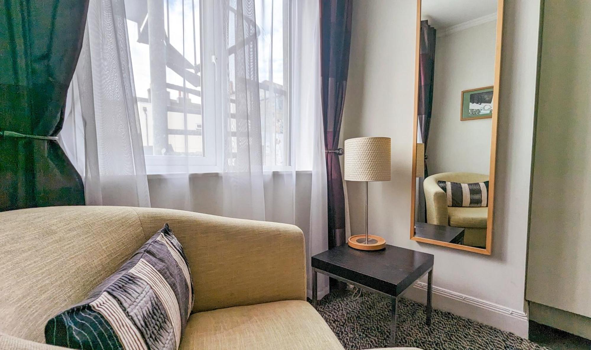 New Steine Apartment - Sea View - By Brighton Holiday Lets Экстерьер фото